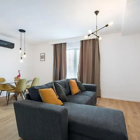 Bright & Modern Flat - Sleeps 4 公寓 *
