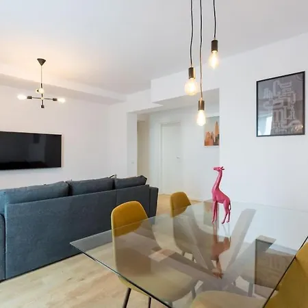 Bright & Modern Flat - Sleeps 4 Appartamento Bucarest